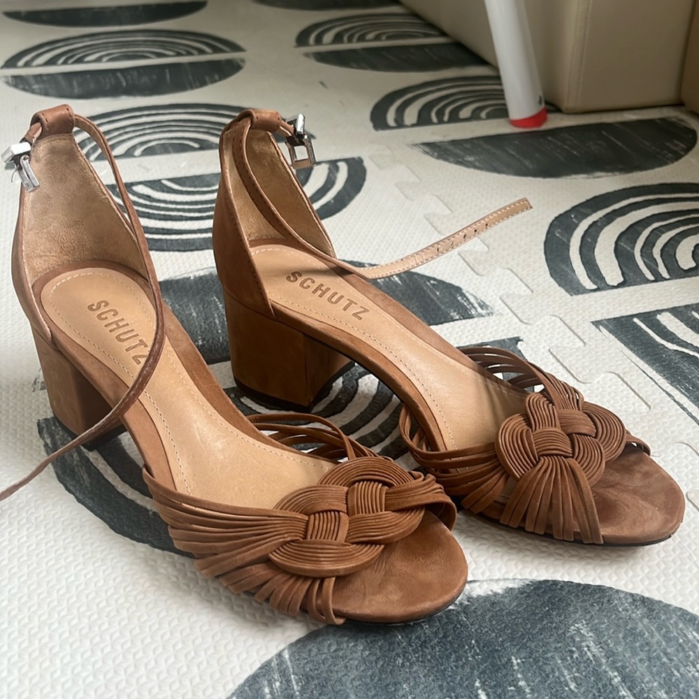SCHUTZ low heels